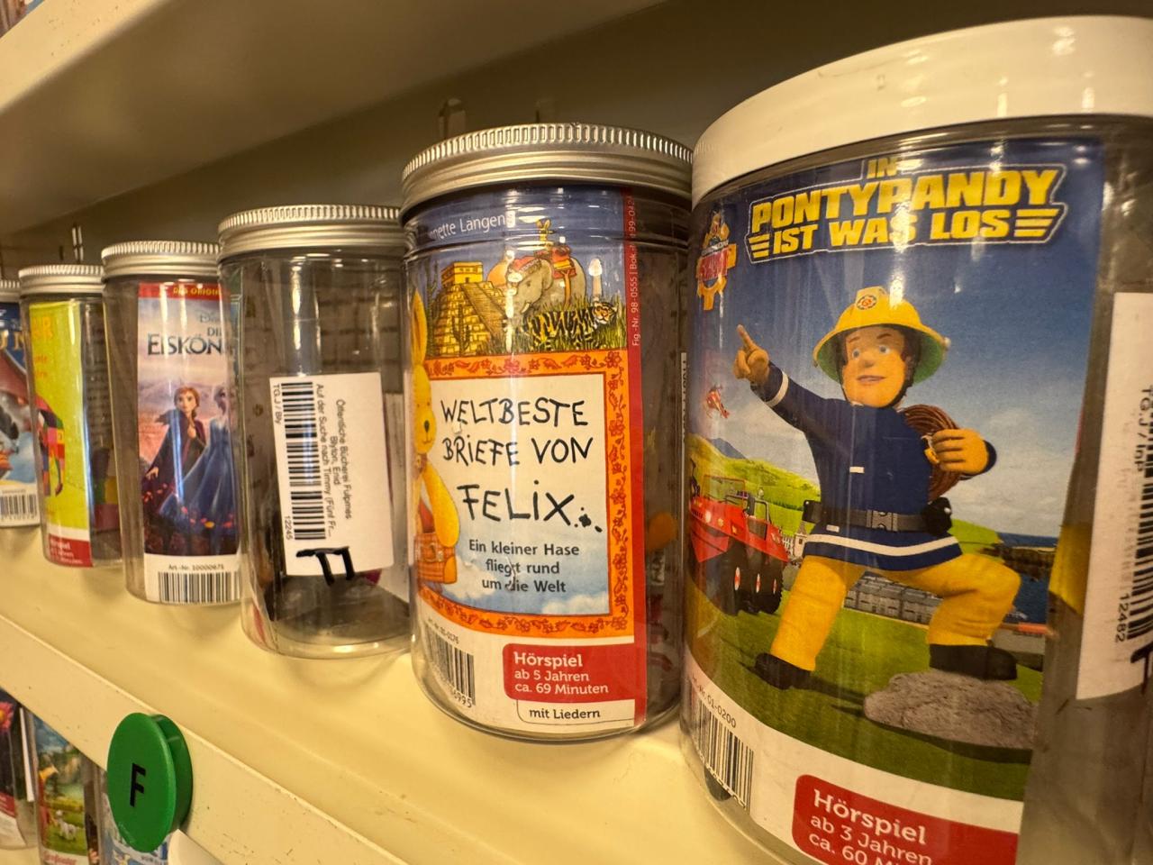 Buchregal mit Tonies